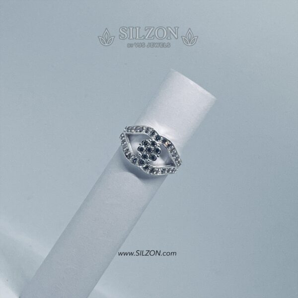 Sparkling Petal Eye Silver Ring