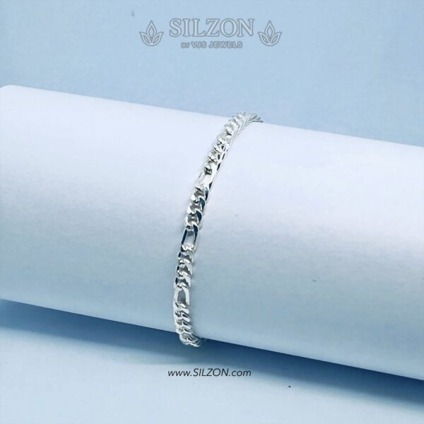 Elegant Figaro Chain Bracelet for Mens and Women