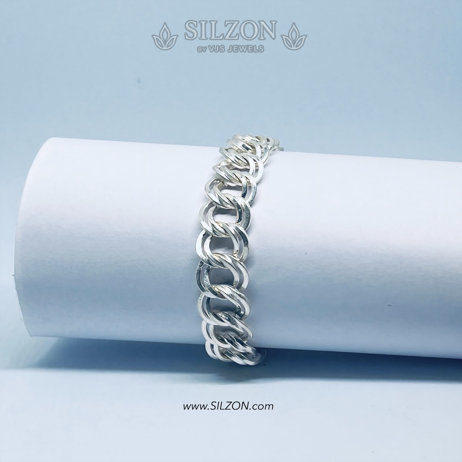 Bold Curb Link Bracelet for Men and Women